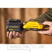 Akkumulátor V20 18V 2,0Ah és töltő 2A Stanley FatMax SFMCB121D1 Akkumulátor V20 18V 2,0Ah és töltő 2A Stanley FatMax SFMCB121D1 náhled