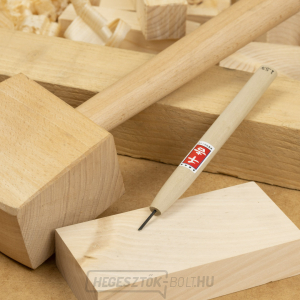 Japán faragó mini-véső SENKICHI U pengével - 1,5 mm Japán faragó mini-véső SENKICHI U pengével - 1,5 mm gallery main image