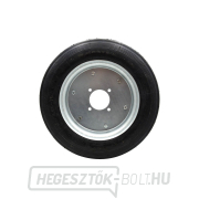 Pneumatikus gumiabroncs belső tömlővel 4.00-10-es gereblyéhez Előnézet 