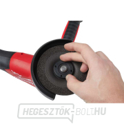Akkumulátoros sarokcsiszoló 125 mm Milwaukee M18 FSAGV125XB-0X csúszókapcsolóval és fordulatszám-szabályozással, akkumulátor nélkül, 4933478436 náhled