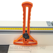 CMT maróasztal  CMT maróasztal  náhled