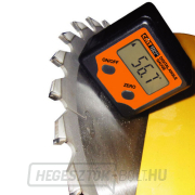 CMT Digitális szögmérő - +/- 180°, felbontás 0,1°-ig CMT Digitális szögmérő - +/- 180°, felbontás 0,1°-ig gallery main image