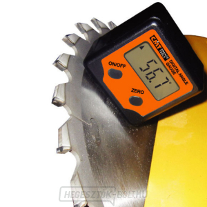 CMT Digitális szögmérő - +/- 180°, felbontás 0,1°-ig CMT Digitális szögmérő - +/- 180°, felbontás 0,1°-ig gallery main image