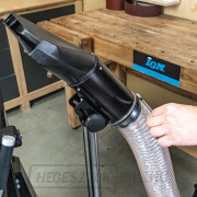 IGM műanyag szívócsatlakozó az állványon  náhled