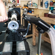 IGM műanyag szívócsatlakozó az állványon  náhled