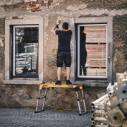 Multifunkcionális összecsukható asztal és platform STRONGBOLD StrongBench B910 Multifunkcionális összecsukható asztal és platform STRONGBOLD StrongBench B910 náhled