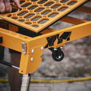 Multifunkcionális összecsukható asztal és platform STRONGBOLD StrongBench B910 Multifunkcionális összecsukható asztal és platform STRONGBOLD StrongBench B910 náhled