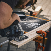 Multifunkcionális összecsukható asztal és platform STRONGBOLD StrongBench B910 Multifunkcionális összecsukható asztal és platform STRONGBOLD StrongBench B910 náhled