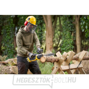 Akkumulátoros láncfűrész V20 18V 1x4,0Ah Stanley FatMax SFMCCS730M1 náhled