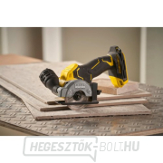 V20 vezeték nélküli univerzális vágógép 18V 2x2,0Ah Stanley FatMax SFMCM300D2 V20 vezeték nélküli univerzális vágógép 18V 2x2,0Ah Stanley FatMax SFMCM300D2 náhled