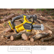 Akkumulátoros kézi láncfűrész V20 18V 1x2,0Ah Stanley FatMax SFMCPS415D1 náhled