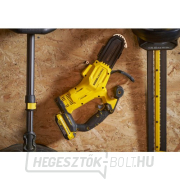 Akkumulátoros kézi láncfűrész V20 18V akkumulátor nélkül Stanley FatMax SFMCPS415B náhled