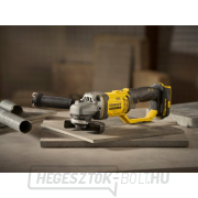 Akkumulátoros sarokcsiszoló V20 18V akkumulátor nélkül Stanley FatMax SFMCG300B Akkumulátoros sarokcsiszoló V20 18V akkumulátor nélkül Stanley FatMax SFMCG300B náhled