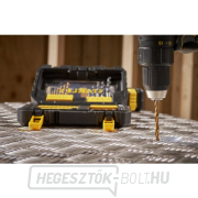 31 darabos titán/fa/fa fúrószerszám készlet, csavarhúzó bitek, mágneses bit tartó, süllyesztő Stanley STA88550 náhled