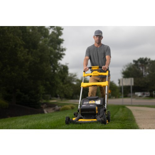 Akkumulátoros fűnyírógép 2x18V 2x8,0Ah DeWALT DCMWSP156W2 Előnézet 