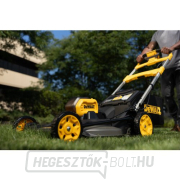 Akkumulátoros fűnyíró 54V akkumulátor nélkül DeWALT DCMWSP550N DCMWSP550N náhled