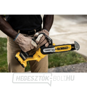Akkumulátoros metszőfűrész 20cm 18V 1x5,0Ah DeWALT DCMPS520P1 Akkumulátoros metszőfűrész 20cm 18V 1x5,0Ah DeWALT DCMPS520P1 náhled