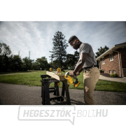 Akkumulátoros metszőfűrész 20cm 18V 1x5,0Ah DeWALT DCMPS520P1 Akkumulátoros metszőfűrész 20cm 18V 1x5,0Ah DeWALT DCMPS520P1 náhled