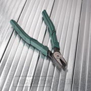 Japán villanyszerelő kombinált fogó ENGINEER Nejisaurus SE Japán villanyszerelő kombinált fogó ENGINEER Nejisaurus SE náhled