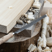 Japán reszelő TSUBOSAN ME-2 fa nyéllel Japán reszelő TSUBOSAN ME-2 fa nyéllel gallery main image