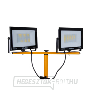 2x100W LED reflektor teleszkópos állvánnyal és kábellel - hideg fehér szín 6500K (1) náhled