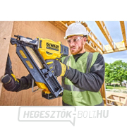 Akku szegező 2x5Ah DeWALT DCN930P2 18V, töltő, tok Akku szegező 2x5Ah DeWALT DCN930P2 18V, töltő, tok náhled