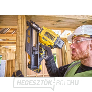 Akkus szegező DEWALT DCN950N, akkumulátor és töltő nélkül náhled