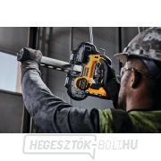 Akkus szalagfűrész DeWALT DCS377NT 18V, akkumulátor és töltő nélkül, Tstak náhled
