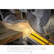 Gérvágófűrész 254 mm 1800 W, mozgatással Stanley SM1800 náhled