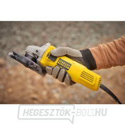 Sarokcsiszoló 600 W Fatmax Stanley FMEG615 Stanley FMEG615 náhled