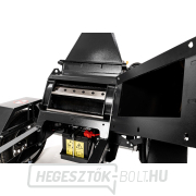 Hahn & Sohn Cedrus R13 - professzionális vontatott ágaprító 18 kW-os Loncin benzinmotorral Hahn & Sohn Cedrus R13 - professzionális vontatott ágaprító 18 kW-os Loncin benzinmotorral náhled