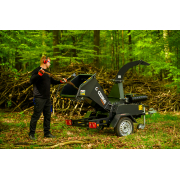 Hahn & Sohn Cedrus R13 - professzionális vontatott ágaprító 18 kW-os Loncin benzinmotorral náhled