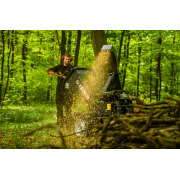 Hahn & Sohn Cedrus R13 - professzionális vontatott ágaprító 18 kW-os Loncin benzinmotorral náhled