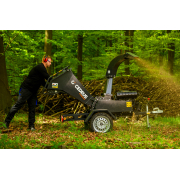 Hahn & Sohn Cedrus R13 - professzionális vontatott ágaprító 18 kW-os Loncin benzinmotorral náhled