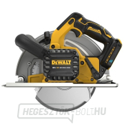 184 mm-es fémvágó körfűrész 18 V-os XR szénkefe nélküli motorral (elemek nem tartozékok) Előnézet 