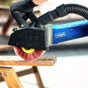 Scheppach MRS 1300 kefés/felújító csiszoló + nejlon- és csiszolókefe K80 náhled