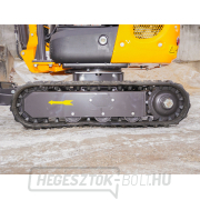 Mini kotrógép Baugarden BG1210.02 Kubota, kanál 400 mm, hüvelykujj tartása náhled