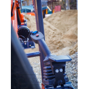 Baugarden BG1260.12 CX PRO HT Kubota minikotró, kanál 400 mm, HYDRO hüvelykujj tartó Előnézet 