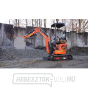 Baugarden BG1260.12 CX PRO HT Kubota minikotró, kanál 400 mm, HYDRO hüvelykujj tartó gallery main image