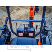 Mini kotrógép Baugarden BG1260.12 CX PRO II Kubota, kanál 400 mm, hüvelykujj tartása Előnézet 