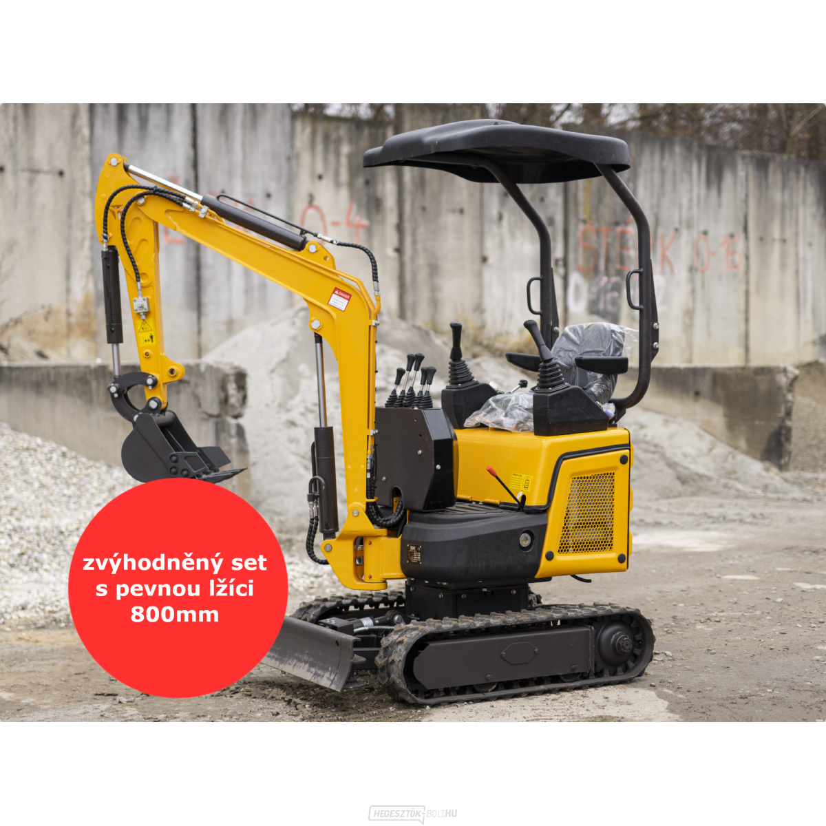 Baugarden BG1300.12 mini kotrógép akciós készlet fix kanállal 800 mm