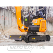 Mini kotrógép Baugarden BG1400.12 PRO Kubota kanál 4000 mm + hidraulikus hüvelykujj tartó Előnézet 