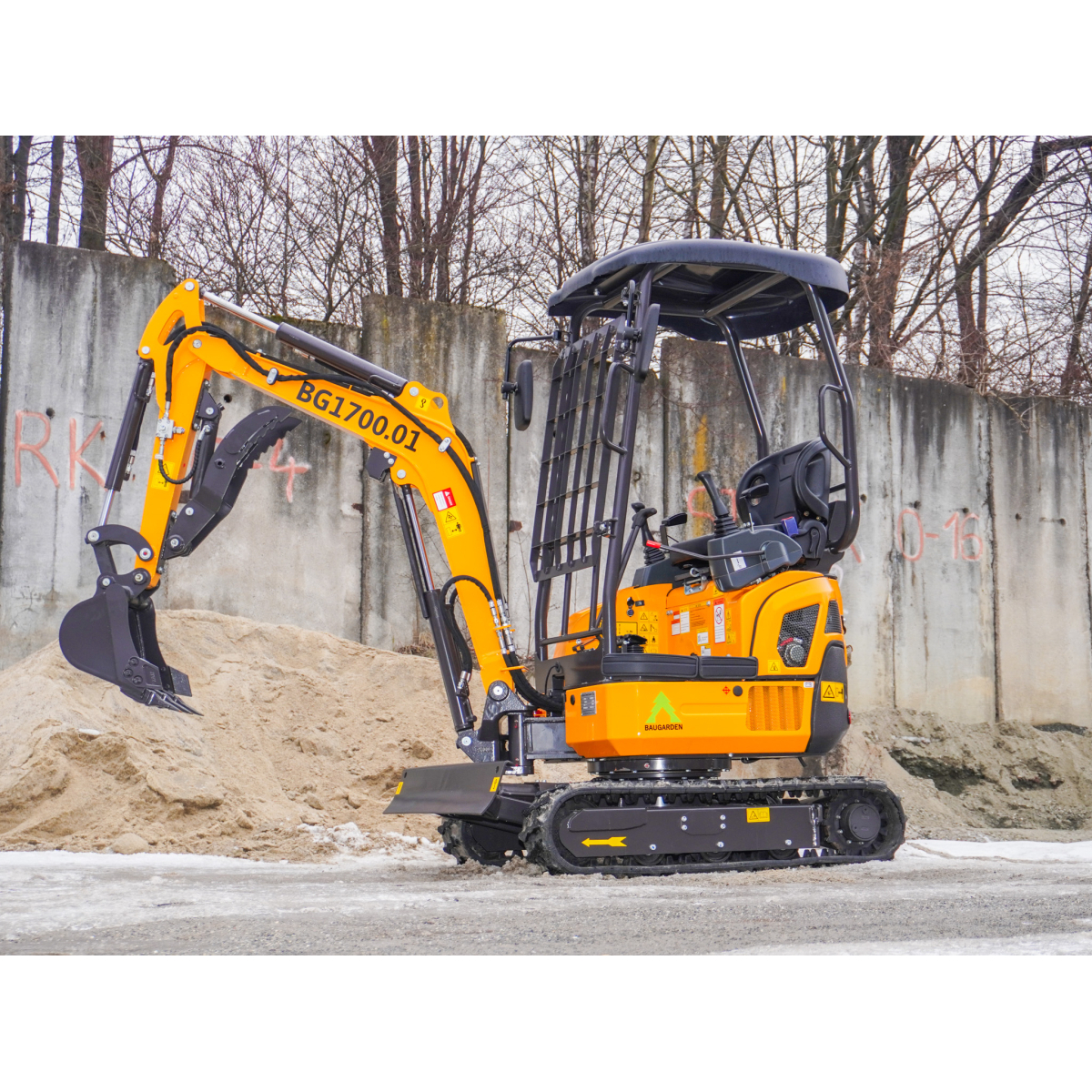 Mini kotrógép Baugarden BG1700.01 Kubota, kanál 400 mm, hidraulikus hüvelykujj tartó