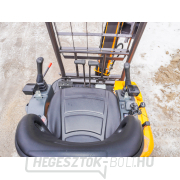 Mini kotrógép Baugarden BG1700.01 Kubota, kanál 400 mm, hidraulikus hüvelykujj tartó náhled