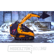 Mini lánctalpas rakodógép BAUGARDEN BGKS925 Kubota + kanál 930 mm gallery main image