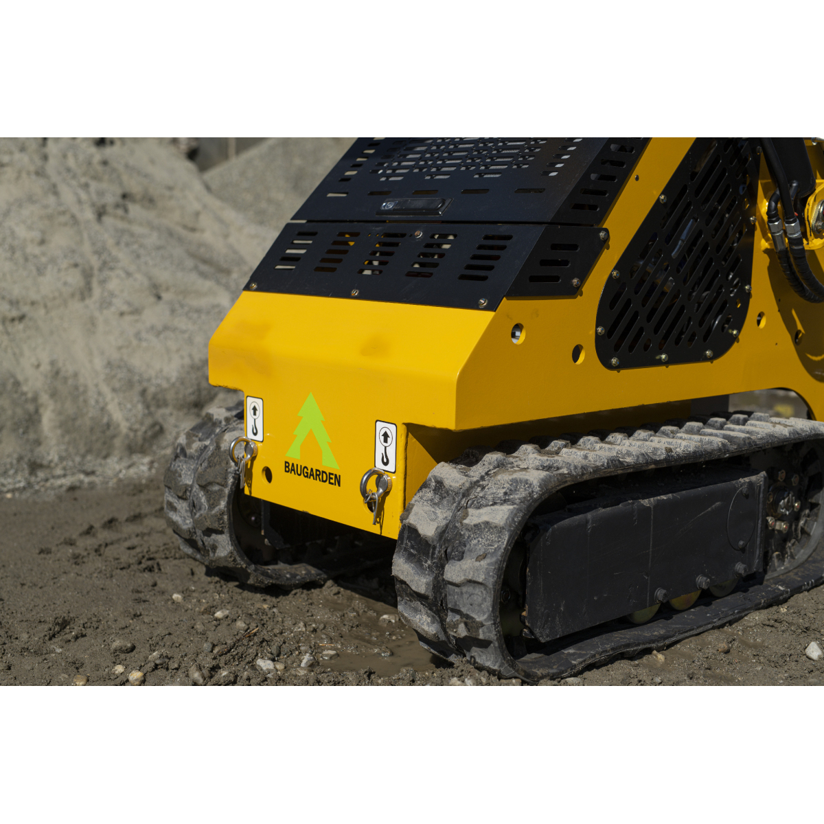 Mini lánctalpas rakodógép BAUGARDEN 323T Briggs&Stratton kanál 850mm Előnézet 