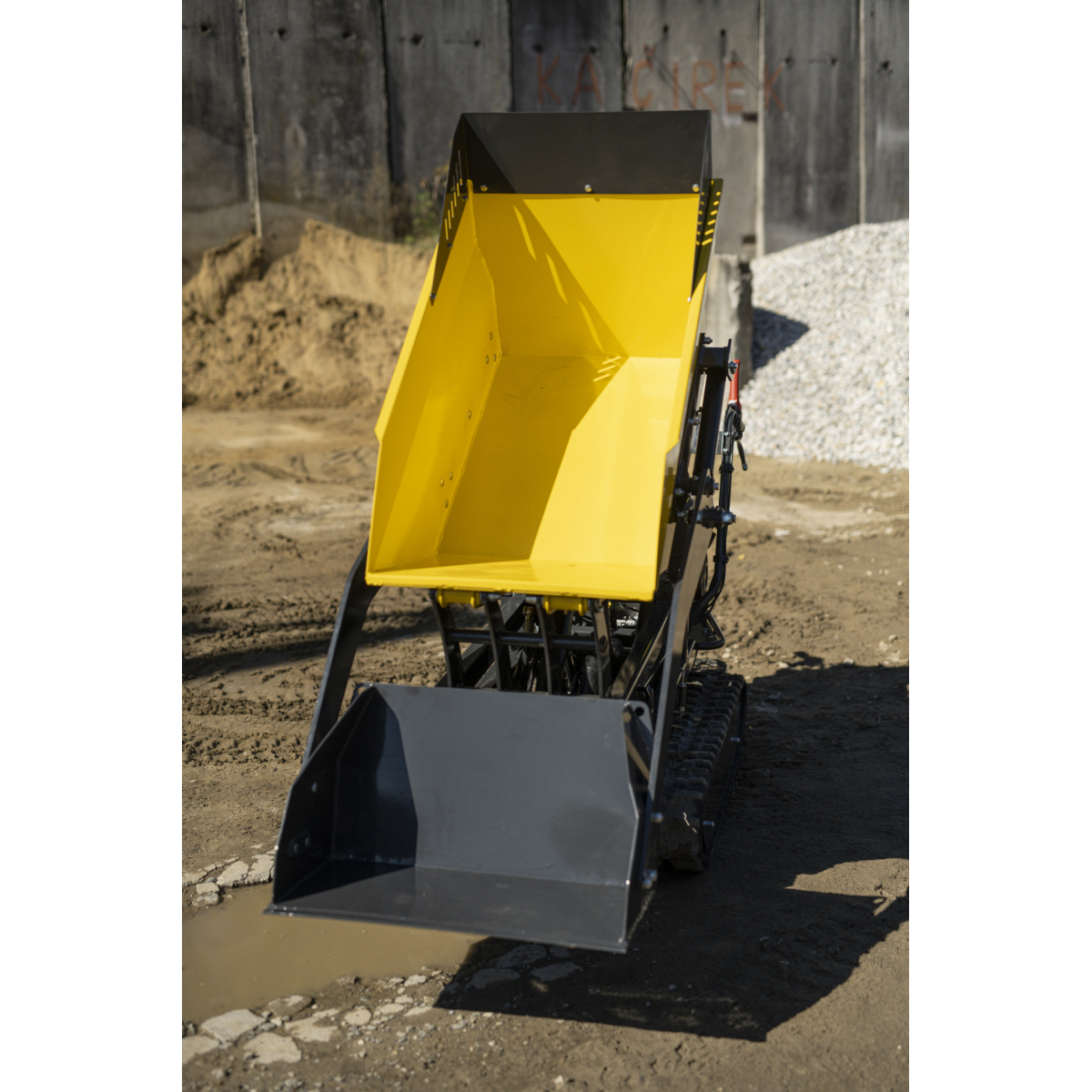 BAUGARDEN BGCH5630HTS lánctalpas mini dömper Előnézet 