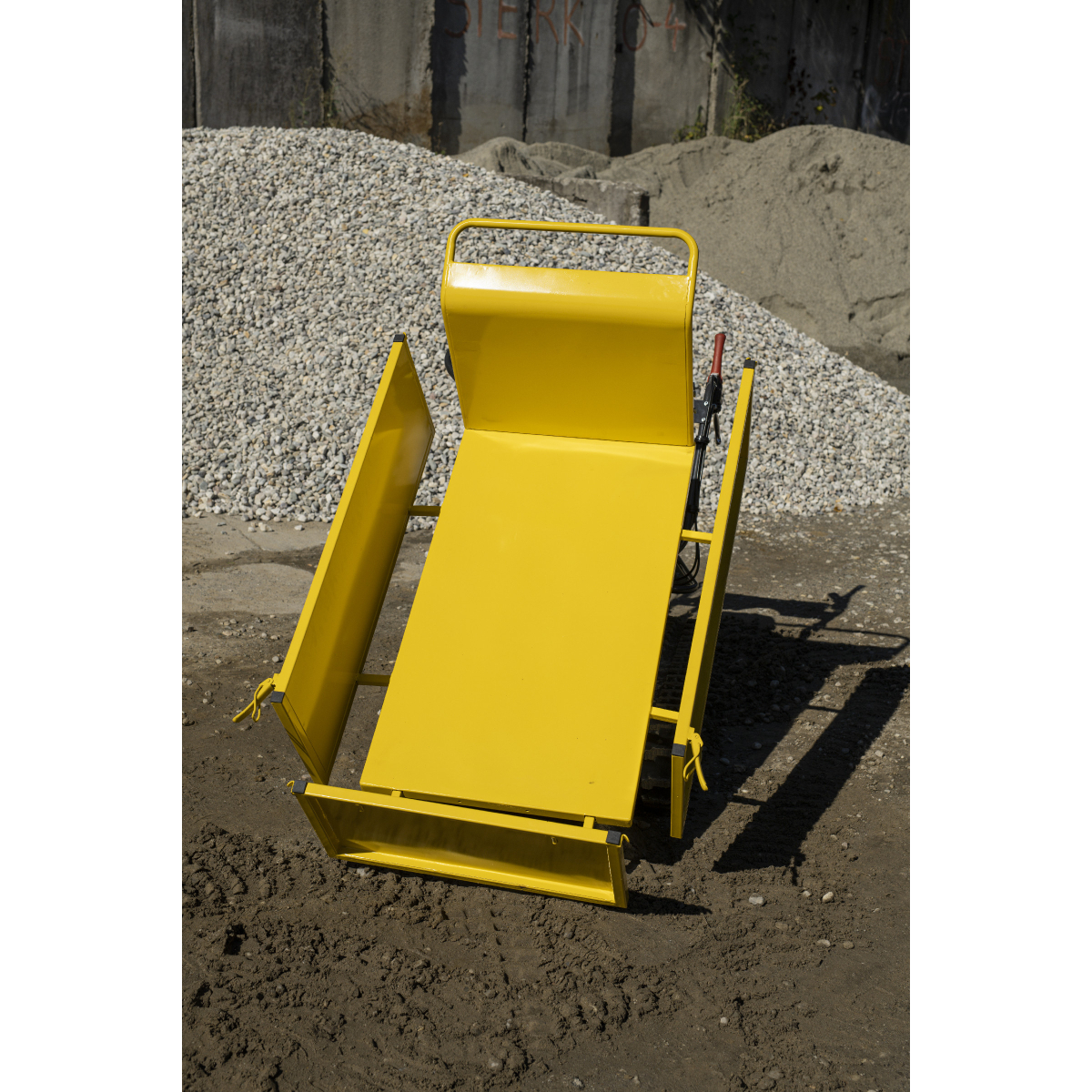 Lánctalpas mini dömper BAUGARDEN BGCM5620CM Előnézet 